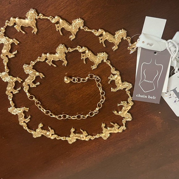 Haute Hippie Gold toned western Horse Motif Chain Belt - Adjustable - Picture 4 of 5